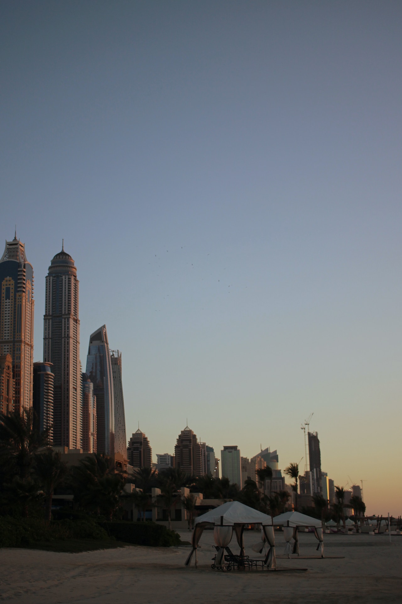 Is Burj Khalifa lake man made?